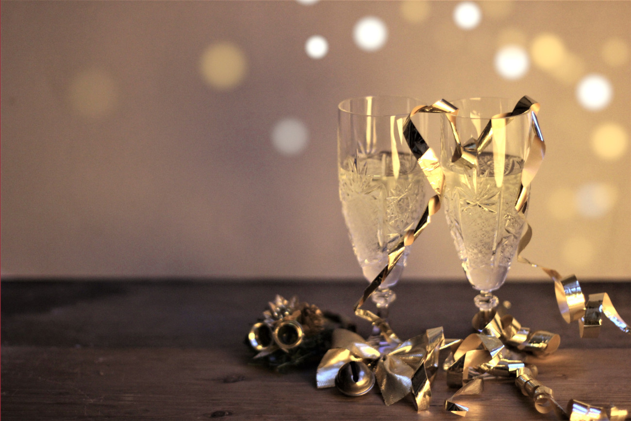 Happy new Year glasses with sparkling wine