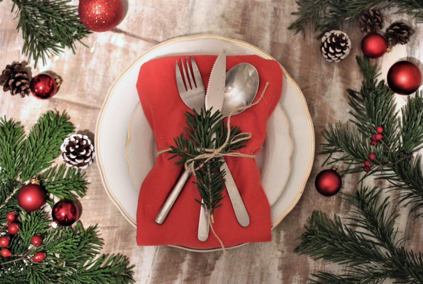 Seasons Greetings dinner decoration invitation